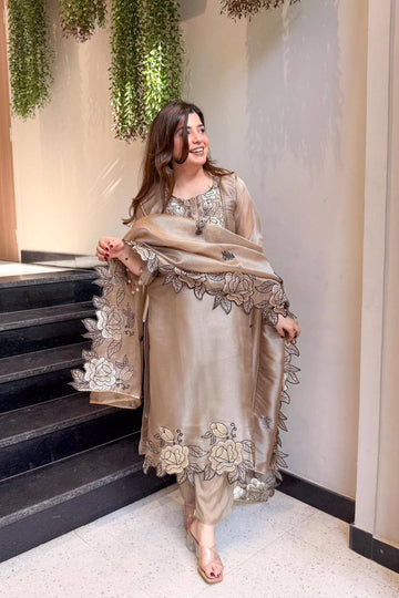 Anamika Fashion Lonching    DESIGNER EMBROIDERED CUT WORKED SUIT*