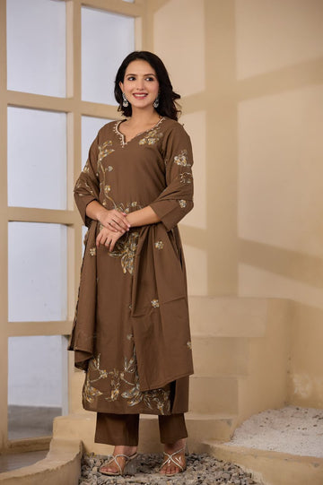 💕💝🦋🥰 look  stylish and affordable with our new  beautiful embroidered kurta set perfect for your wardrobe and Kitty party look stylish & charming ☺️ 🫶🏻