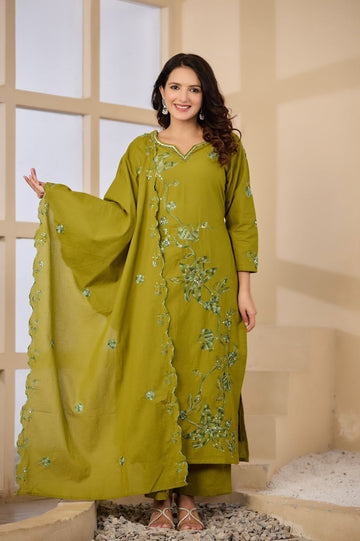 💕💝🦋🥰 look  stylish and affordable with our new  beautiful embroidered kurta set perfect for your wardrobe and Kitty party look stylish & charming ☺️ 🫶🏻