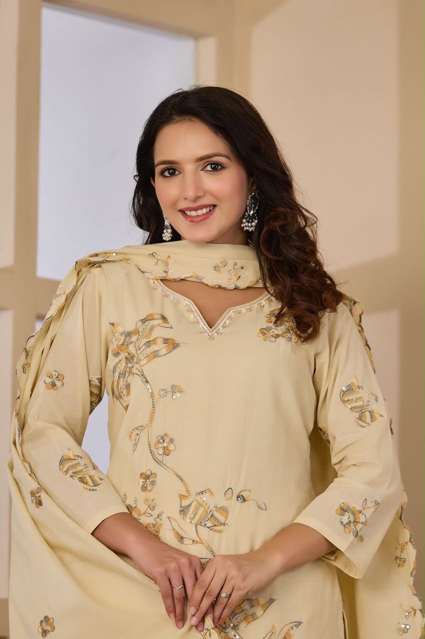 💕💝🦋🥰 look  stylish and affordable with our new  beautiful embroidered kurta set perfect for your wardrobe and Kitty party look stylish & charming ☺️
