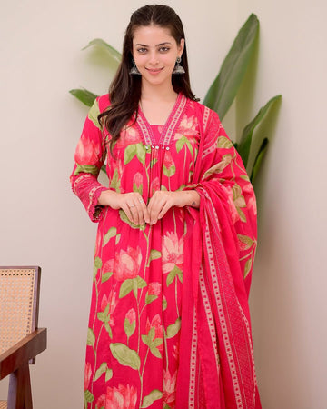 New stylish and affordable beautiful look straight alia cut set with beautiful print and fabric pure Cotton💃💃