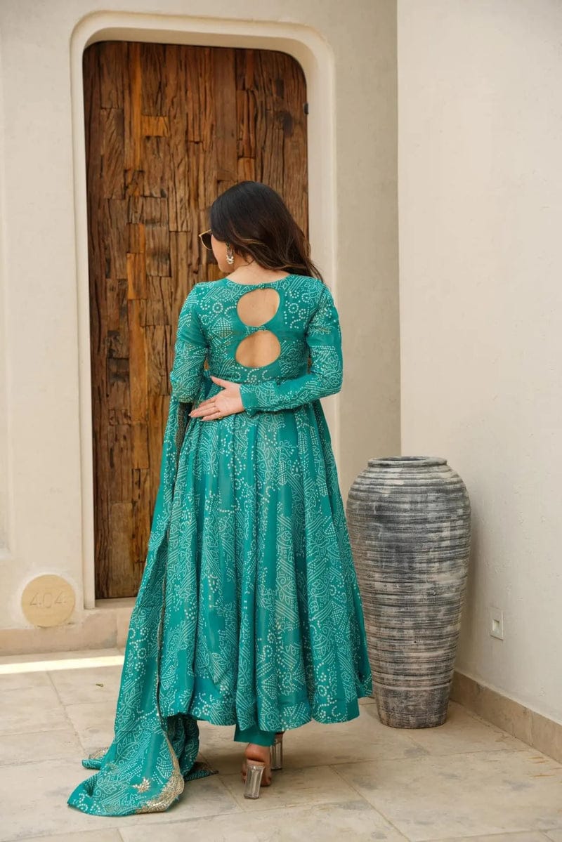 New  Anarkali kurta set with new style in sanganeri  print