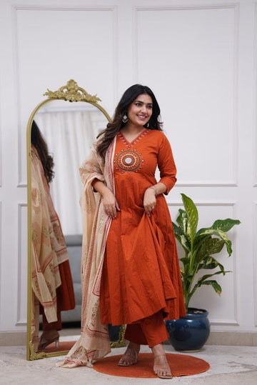 ANARKALI KURTA PANT WITH DUPPATA SET